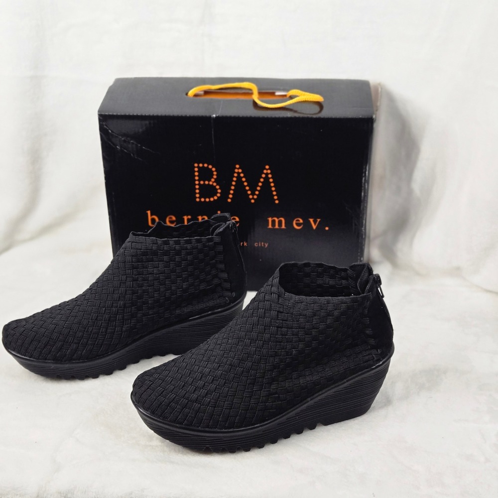 Bernie Mev Women Black Woven Elastic Wedge Ankle Boots Back Zip Size 39 NIB